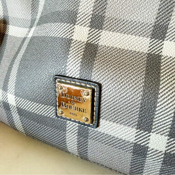 Dooney & Bourke Gray Plaid Kiley Hobo Bag - Picture 4 of 12